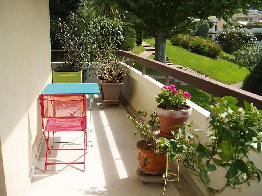 Appartement 80m2 dans Parc Classé, Piscine, Calme, 5mn de Cannes Le Cannet