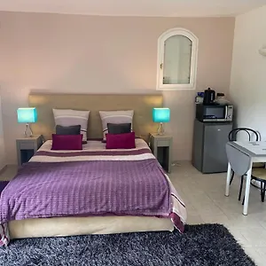 Chambre Spacieuse Indépendante Dans Plus Parking Privée Le Cannet
